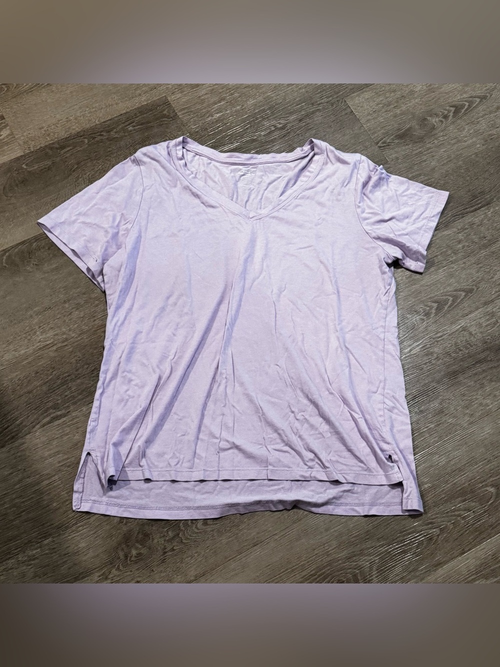 Women’s Lavender V-Neck Short Sleeve Tee